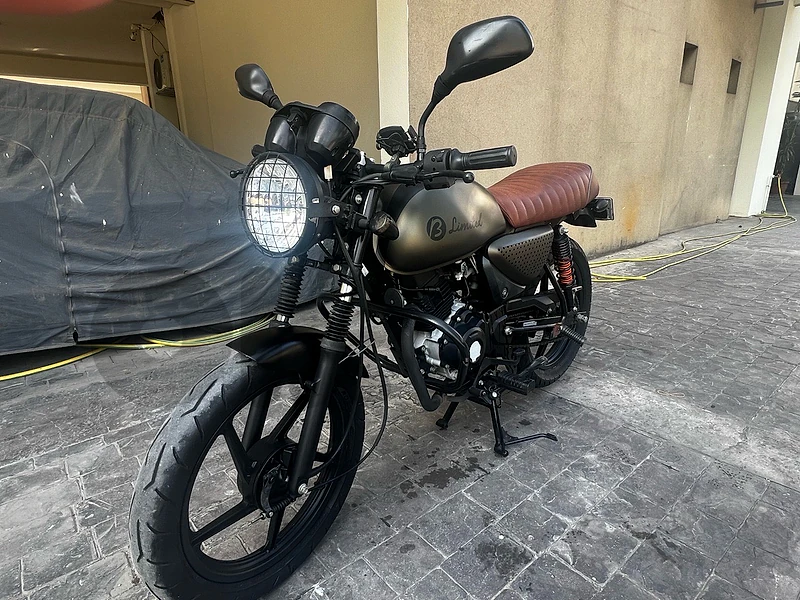 Bajaj boxer limited