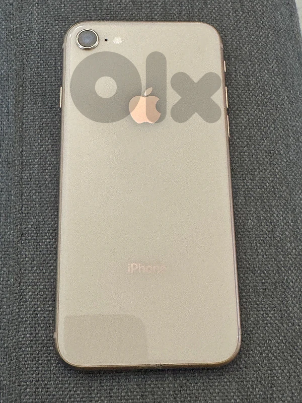 iPhone 8 64GB Rose Gold – Very Good Condition