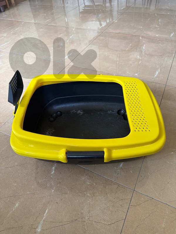 Cat litter box