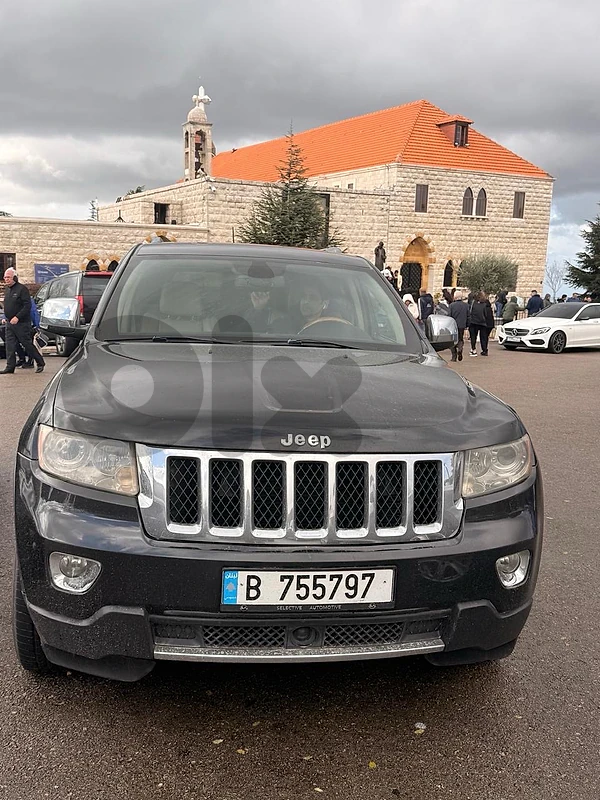 Jeep Grand Cherokee 2011 Hemi 5.7