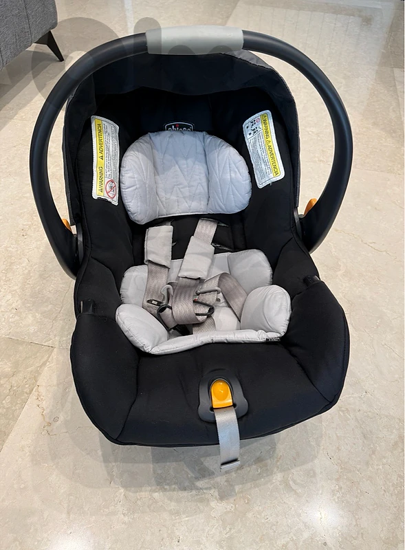 Chicco Bravo Duo Car Seat and Stroller