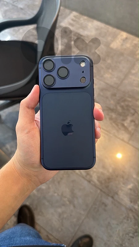 Iphone 17 pro 256gb like new no scratches battery 100%
