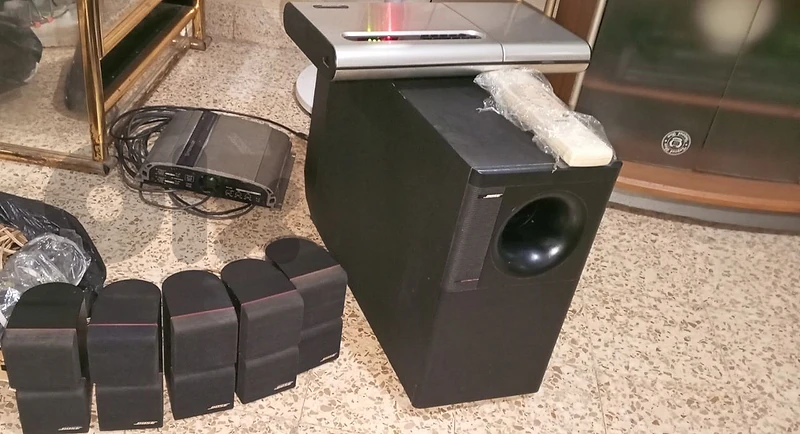 BOSE LIFESTYLE SOUND SYSTEM