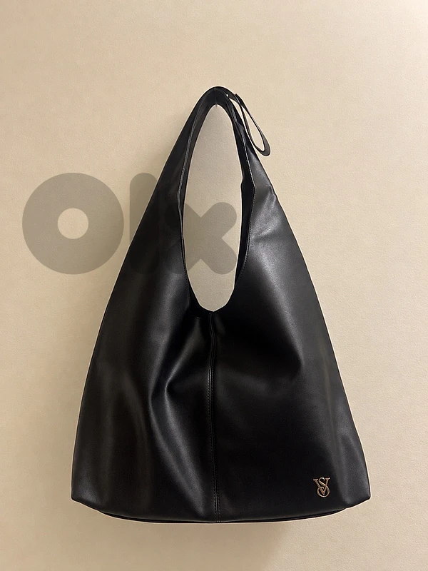 VICTORIA’S SECRET HANDBAG
