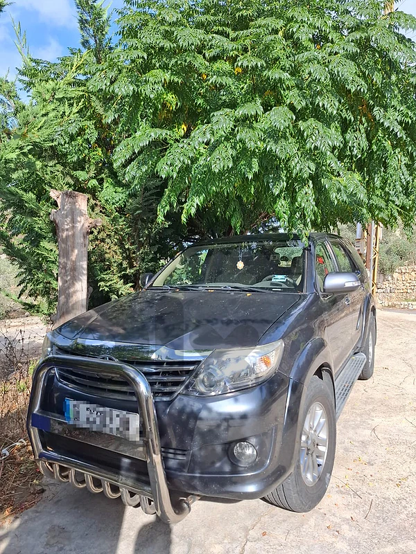 Toyota Fortuner 2012 v4 bumc Toyota Fortuner 2012 v4 bumc