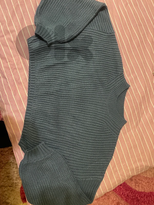 sweater for 15$