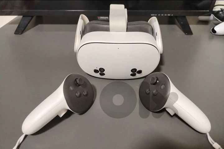 Meta quest 3s VR + many games Meta quest 3s VR + many games