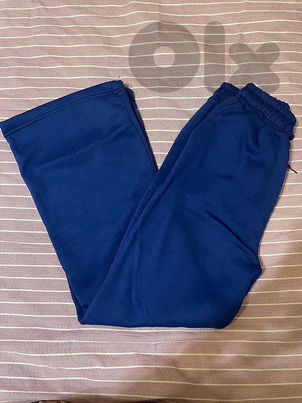 sweatpants