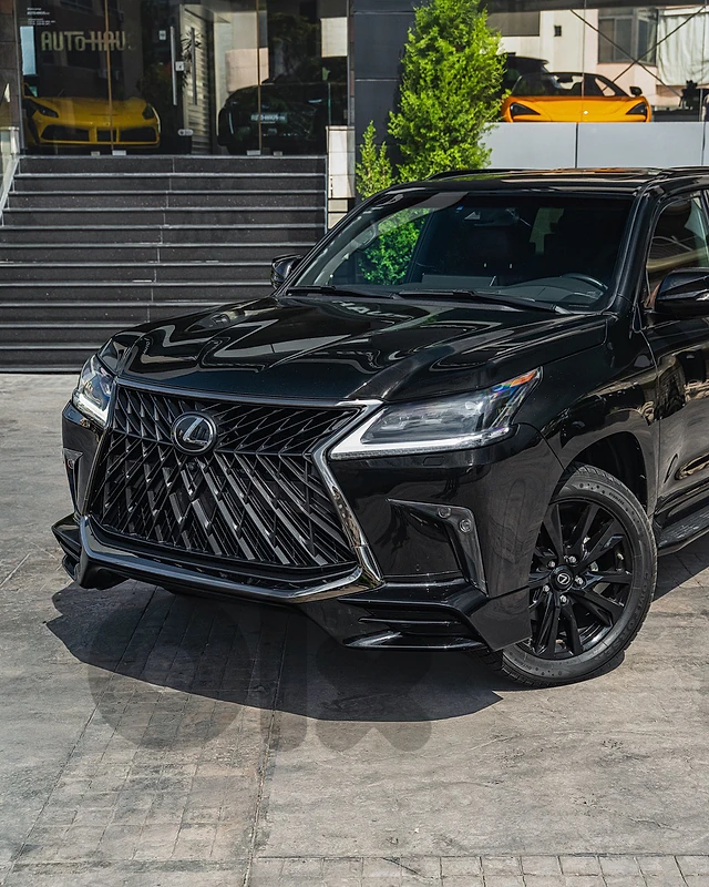 LEXUS LX 570 S BLACK EDITION !!!!! 39,000 KM ONLY