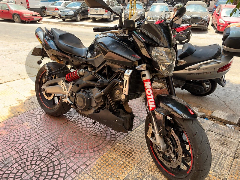 aprilia shiver 750 ABS