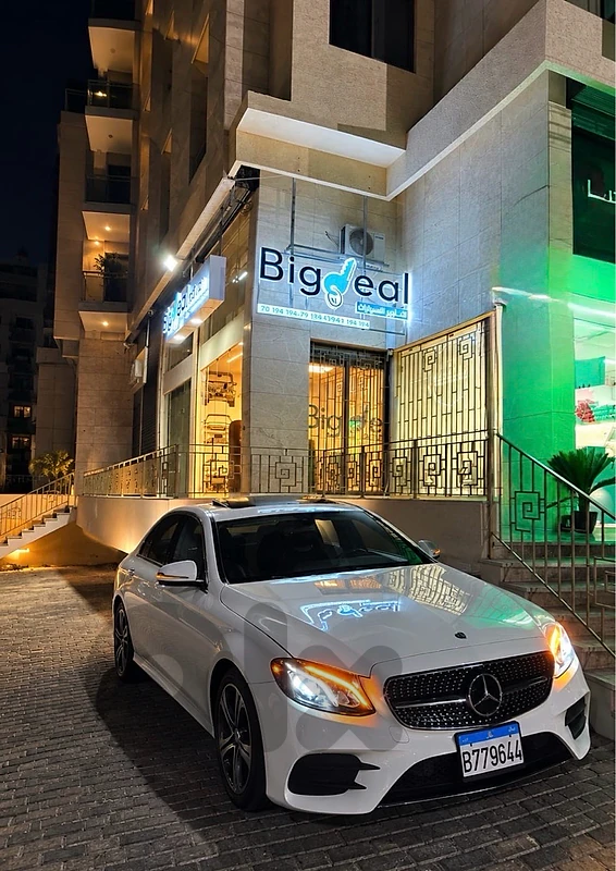 Mercedes E 2018 Available (White-Black-silver)
