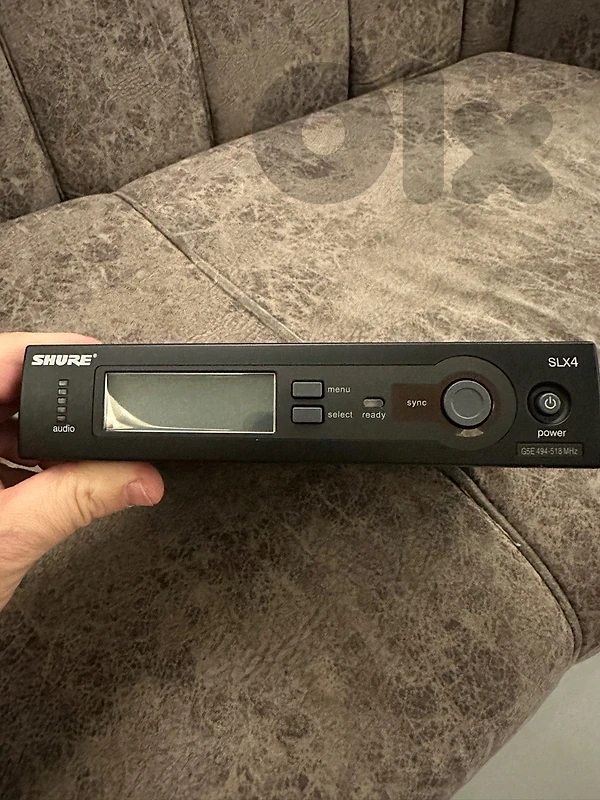 shure slx4 wireless microphone original  used only 3 timee