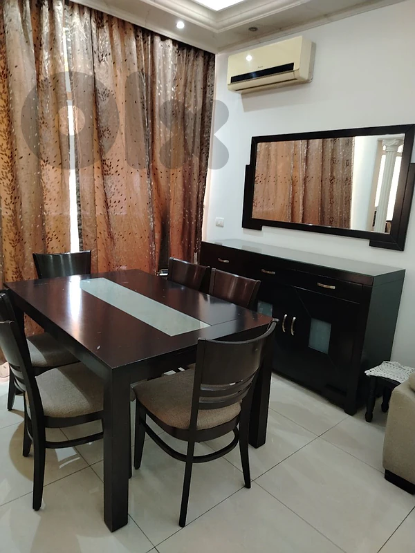 Full dining table