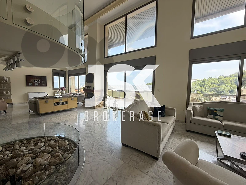 L22947 Apartment with Roof & Terrace For Sale in Baabda L22947 Apartment with Roof & Terrace For Sale in Baabda