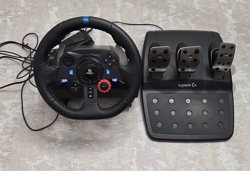 Logitech G29