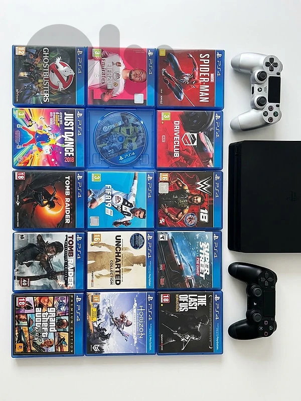 playstation 4 500gb slim + 15 games + 2 controllers