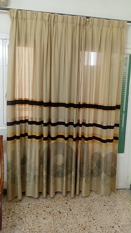 Curtains for Sale برادي للبيع