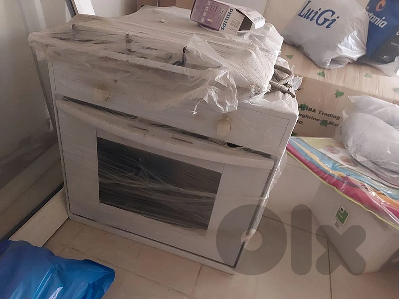 oven ariston encastree