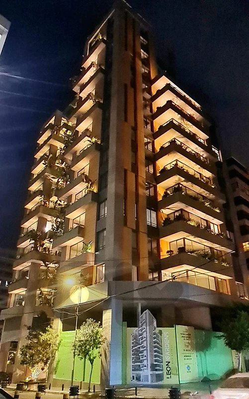 luxury appt. Floor 10, LAU, Ras Beirut