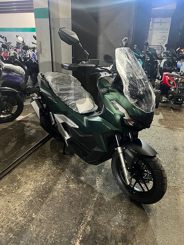 ADV 160