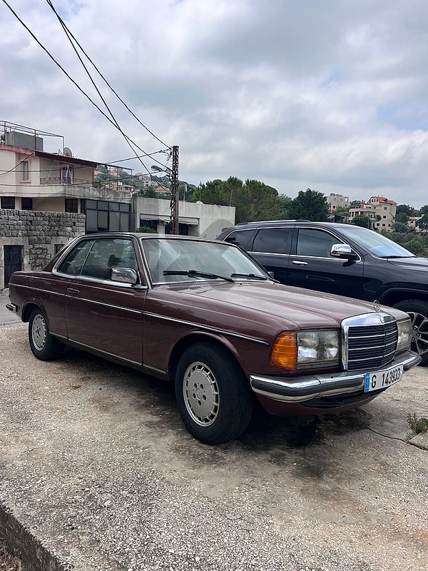 Mercedes-Benz 240/260/280 1978 280 mod 1978 Mercedes-Benz 240/260/280 1978 280 mod 1978