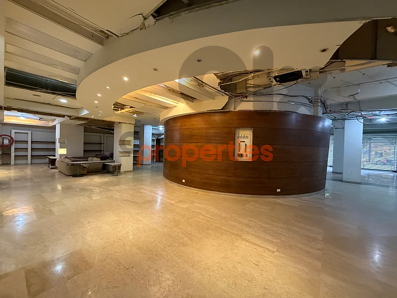 Shop for rent in Achrafieh CPBPK145