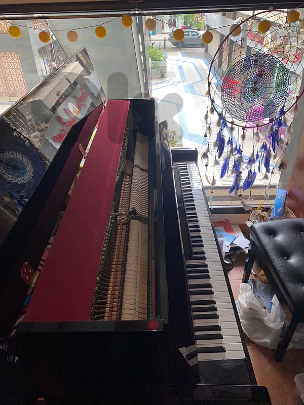 Yamaha Upright Piano Yamaha Upright Piano