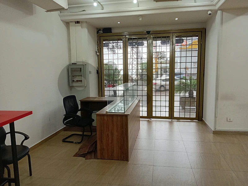 Exceptional Shop and Central Kitchen for Rent in Kfarhbab