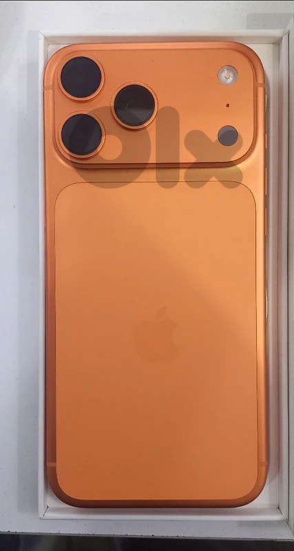 iphone 17 pro max 256GB  like new  1 months used