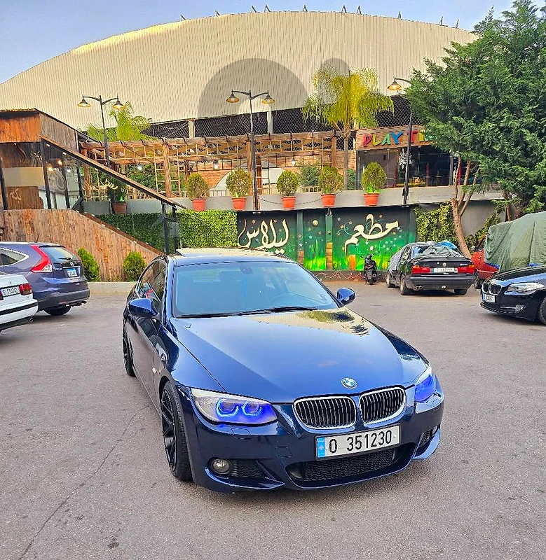 BMW E92  528  2011