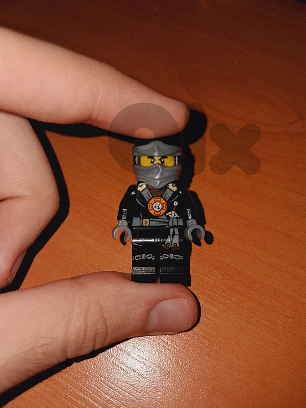 Original Lego Ninjago Possession Cole Minifigure + Ghost Cole Head