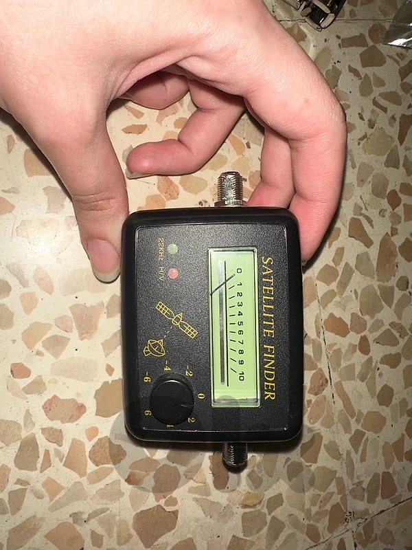 satellite finder meter