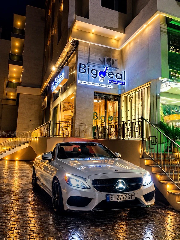 Mercedes C Convertible Available (White-gray-Red)