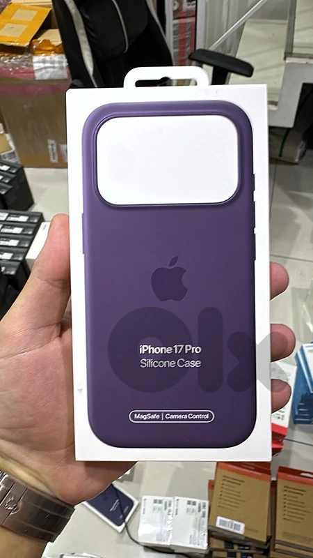 Apple Silicone Case magsafe Iphone 17 pro Purple Fog