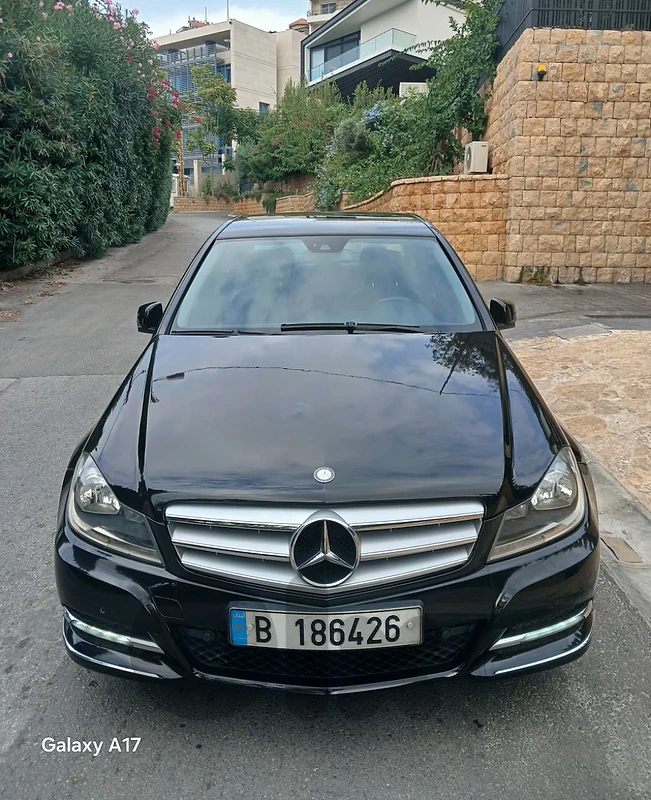 Mercedes  C180 Clean