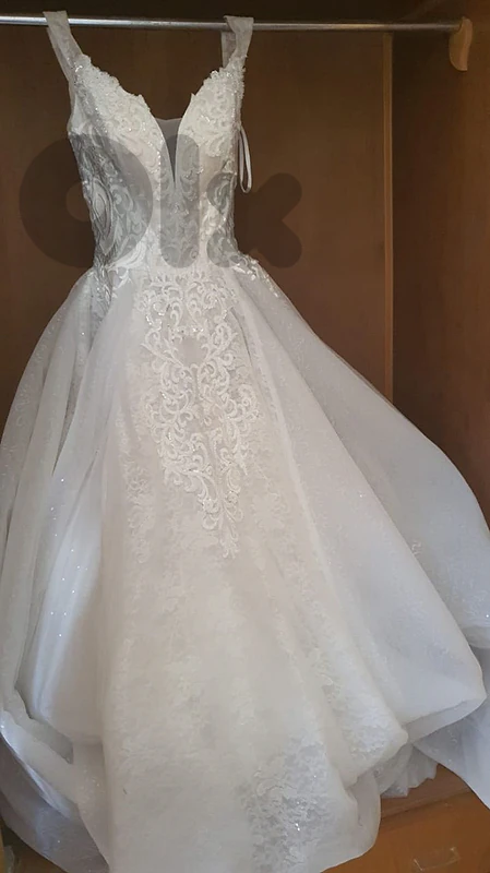 wedding dress