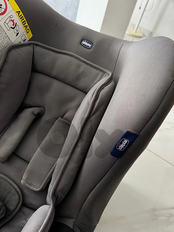 Chicco Baby Car Seat (0–18 kg)