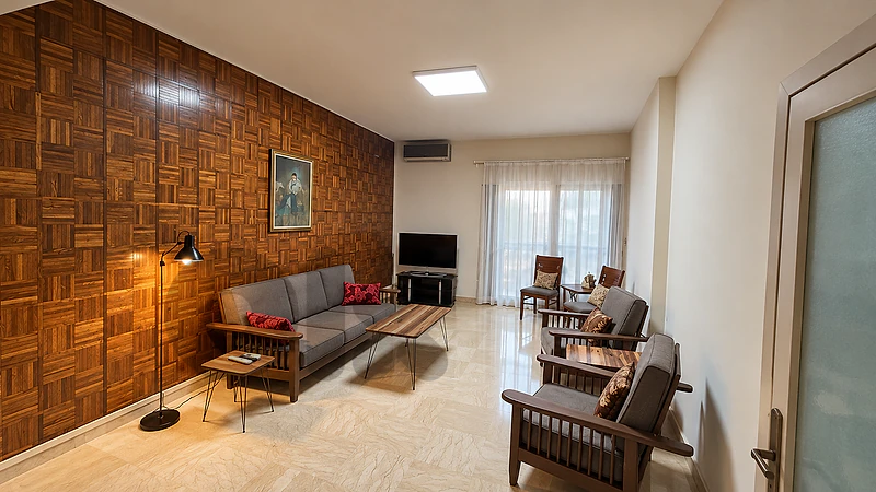 HOT DEAL ! APT IN SANAYEH PRIME | 200SQ | BT-1538