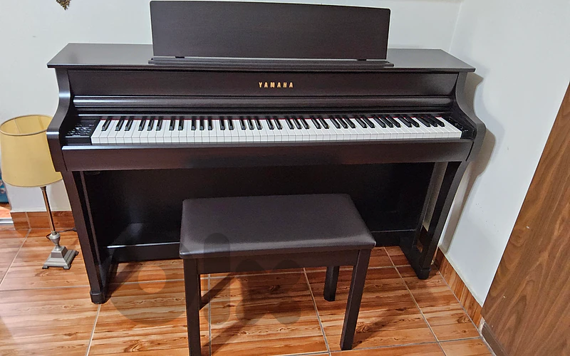 Yamaha CLP 845