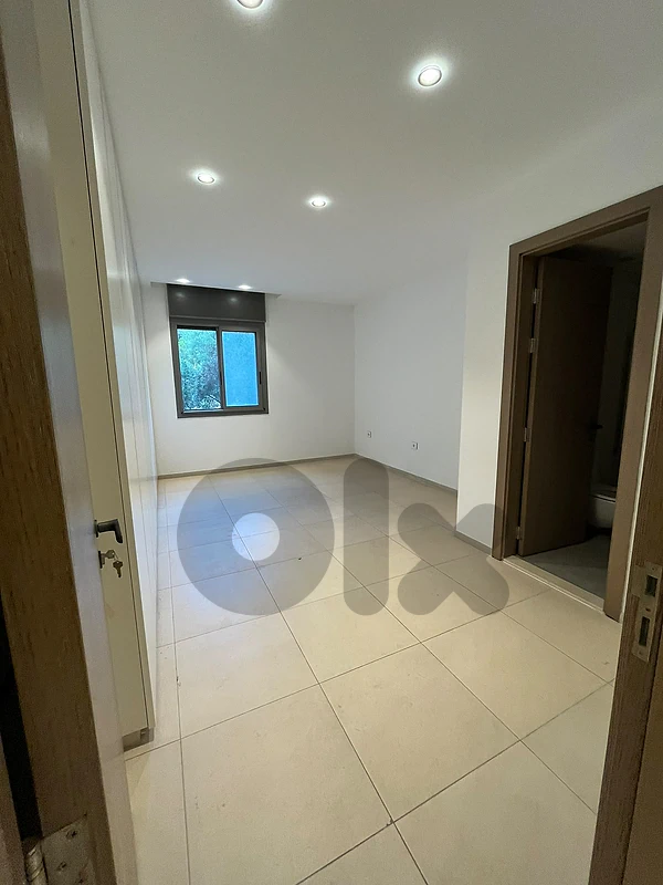 Apartment For Rent in Yarze -  شقة للايجار في اليرزه