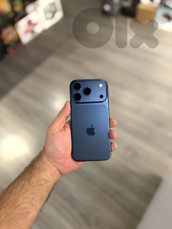 Iphone 17 pro 256gb blue