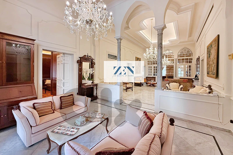 Apartment for Sale in Achrafieh  شقة للبيع في الأشرفية