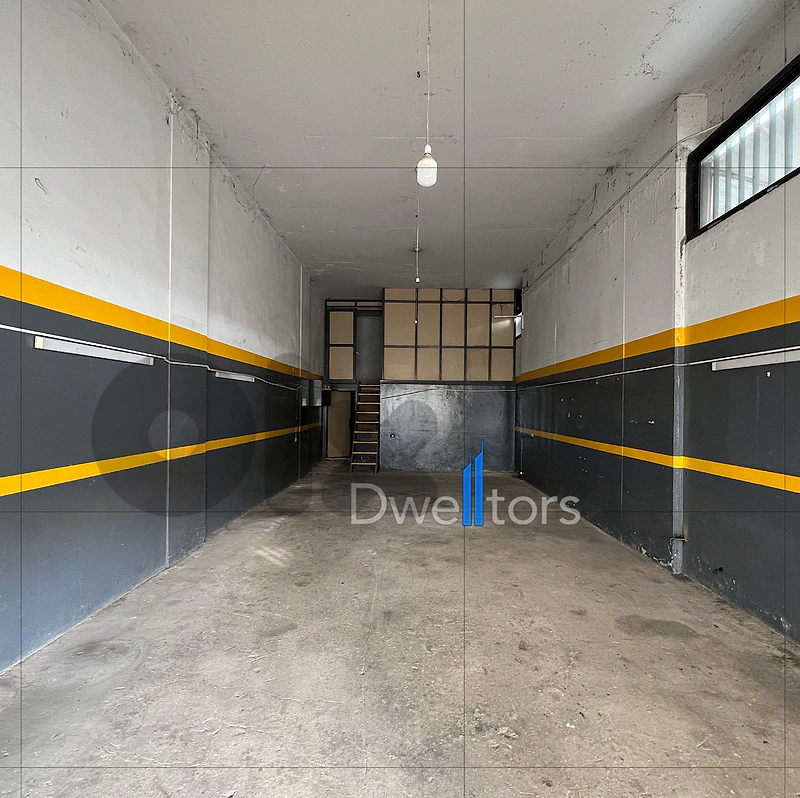 Warehouse for rent in NAHR EL MOT - 80 MTS2 - 4.2 Mt Height Warehouse for rent in NAHR EL MOT - 80 MTS2 - 4.2 Mt Height
