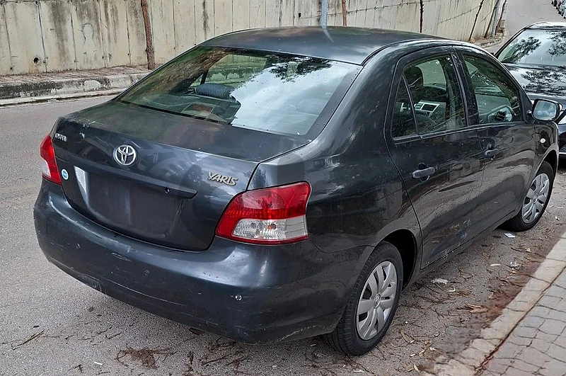 Toyota Yaris Sedan 2010