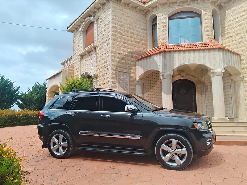 جيب شيروكى 2011 jeep cherooke 2011 hemi v8 auper clean