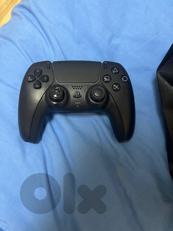 ps5 controlers aand games/ps4games