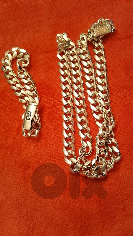 أضف لمسة من الأناقة والجاذبية لإطلالتك " (Unisex).