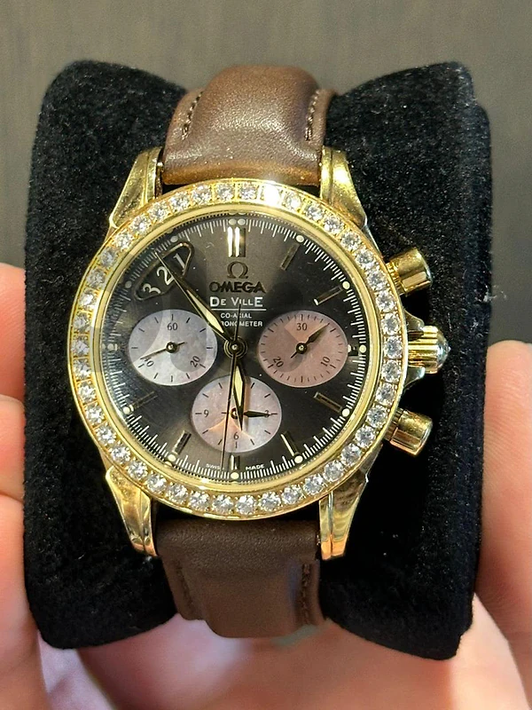 Omega De Ville Chronograph – Elegant Gold-Tone Watch