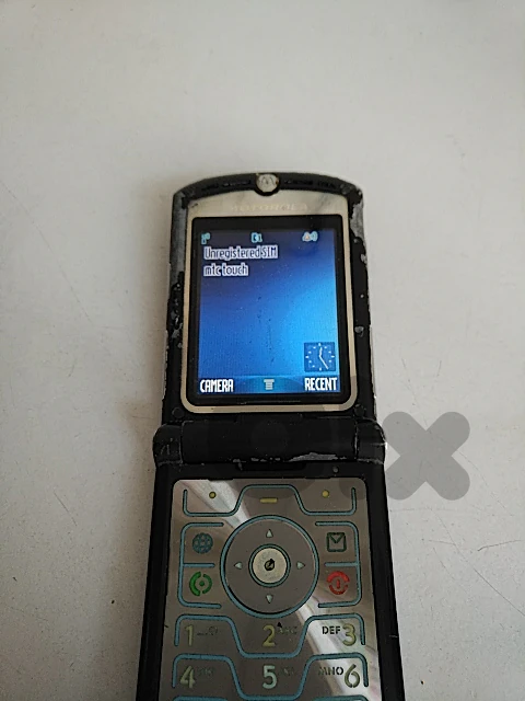 Old Motorola V3 Razr (read details) - Not Negotiable