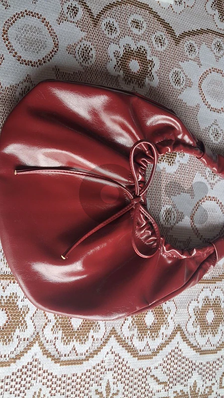 Burgundy purse Burgundy purse